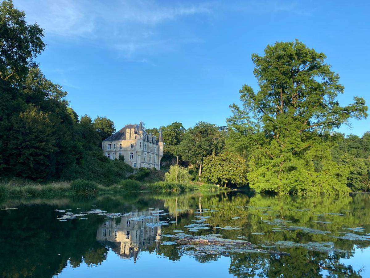 Chateau Des Loups - Les Cypres Echire Exteriér fotografie