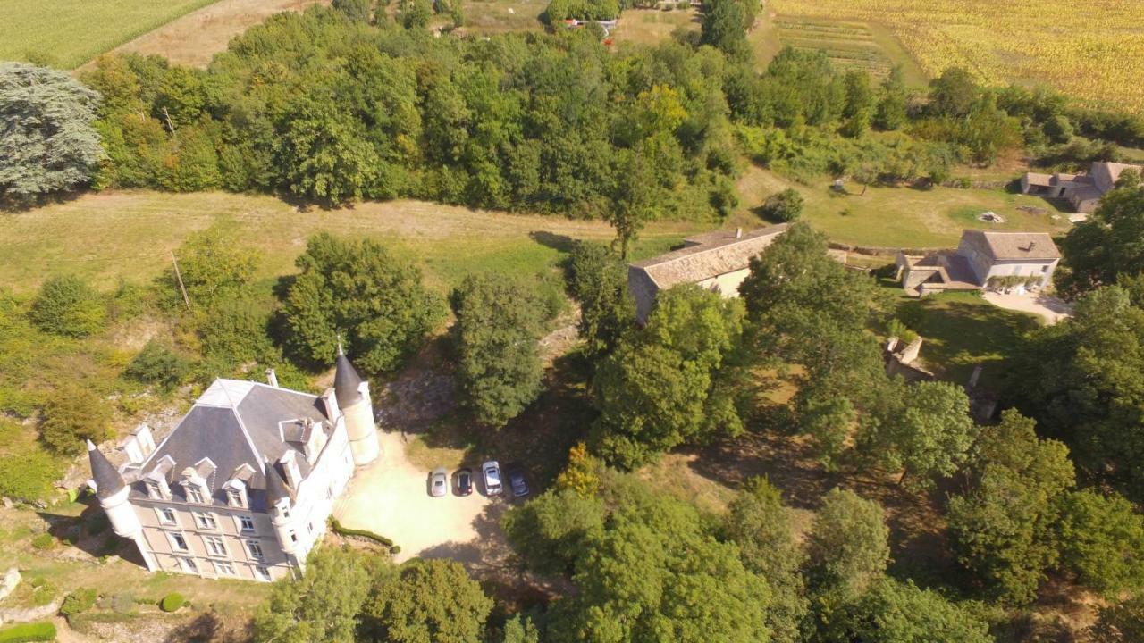 Chateau Des Loups - Les Cypres Echire Exteriér fotografie