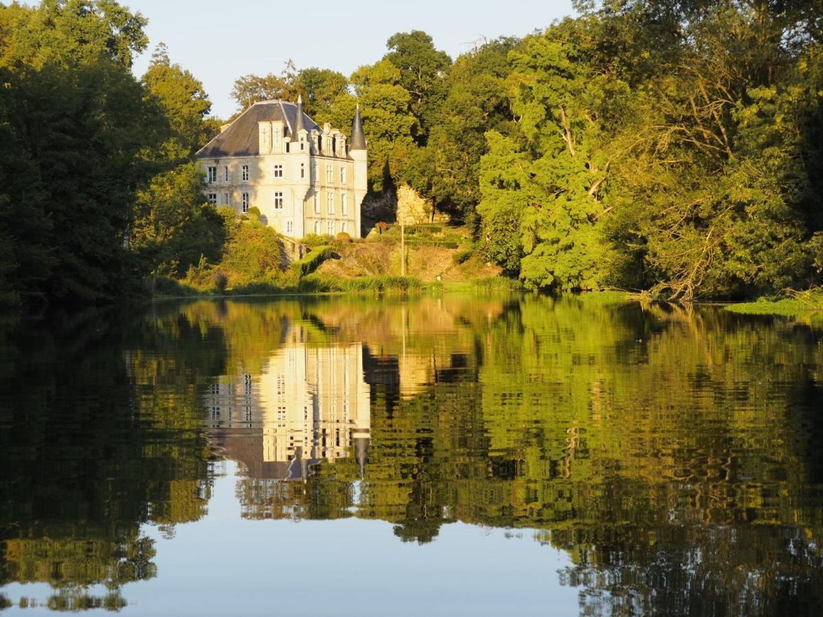 Chateau Des Loups - Les Cypres Echire Exteriér fotografie